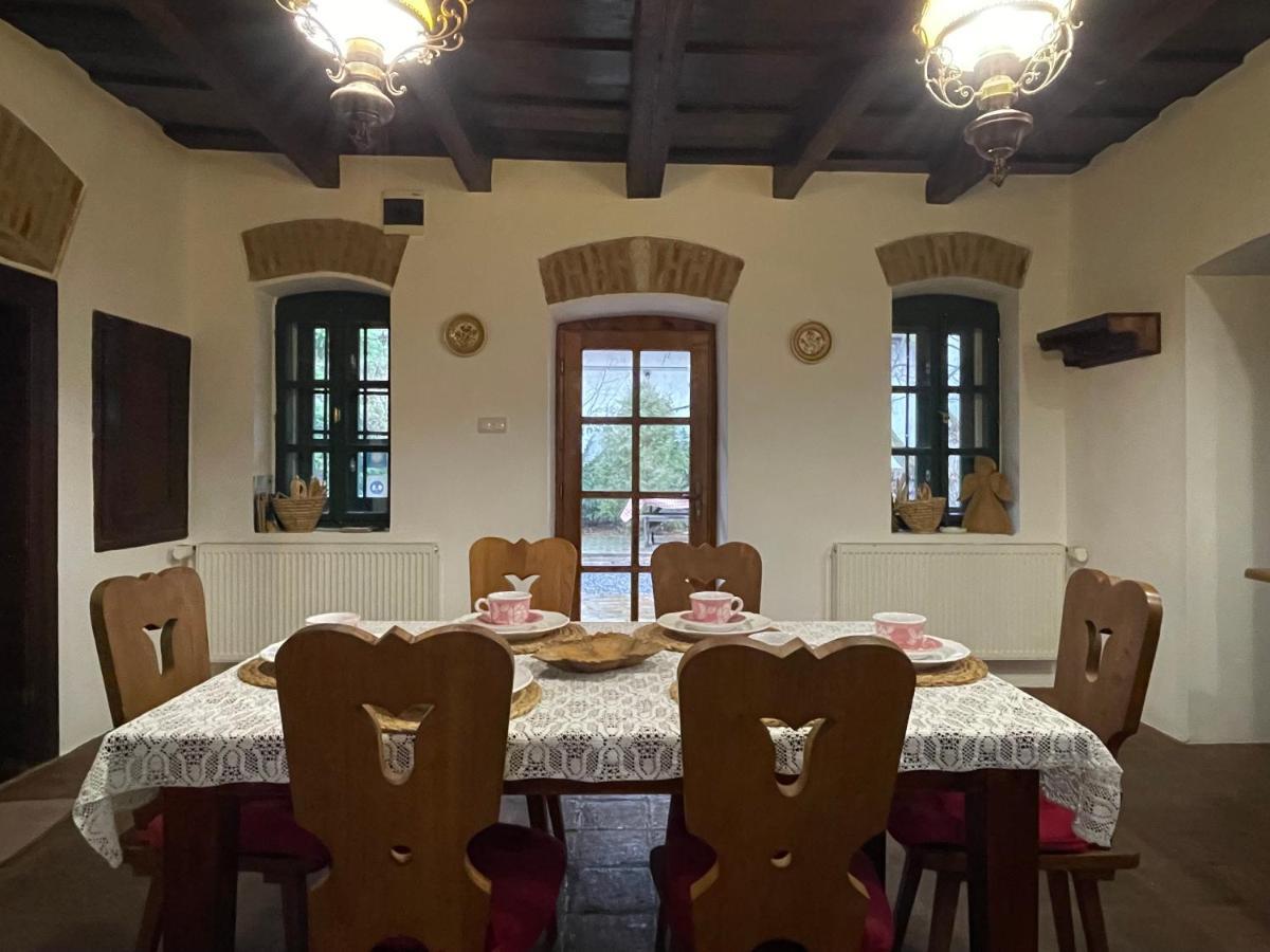 Cziroka Vendeghaz Apartment Tolcsva Luaran gambar